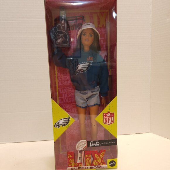 Barbie Signature Super Bowl LIX Philadelphia Eagles Doll Teen Skipper Sculpt NIB - Picture 4 of 16